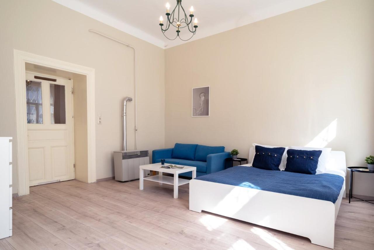 Blue Ribbon Apartment Budapest Eksteriør billede
